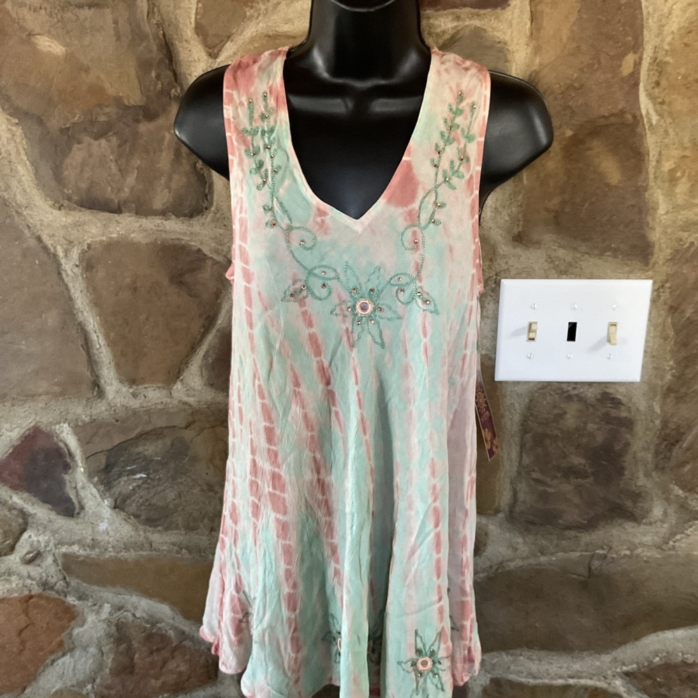 raya sun Mint & Coral Tie-Dye V-Neck Tank with Floral Embroidery